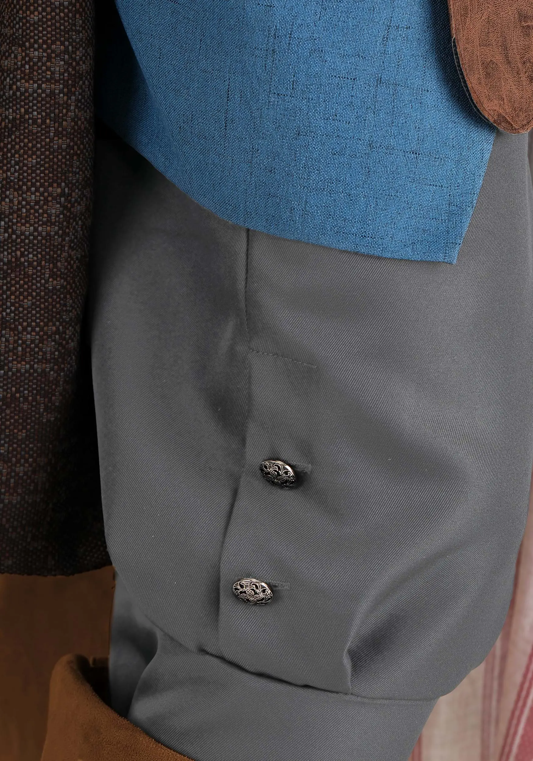 Fun Costumes Captain Jack Sparrow Costume For Plus Size Men From Disney's Pirates Of The Caribbean 14 Fun Costumes Captain Jack Sparrow Costume For Plus Size Men From Disney's Pirates Of The Caribbean - Image 12