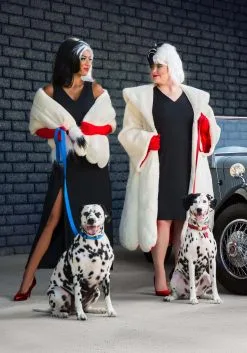 Fun Costumes Cruella De Vil Coat Costume For Plus Size Women From Disney's 101 Dalmatians 18 Fun Costumes Cruella De Vil Coat Costume For Plus Size Women From Disney's 101 Dalmatians -Video Game Costumes Shop plus size womens deluxe cruella de vil costume alt 3